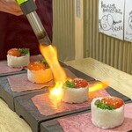 焼肉たまき - 目の前で炙って下さいます