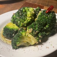 カルネジーオ イースト - 