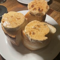 カルネジーオ イースト - 