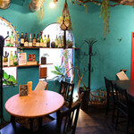 aurLab.　アウラボ - テーブル席(3名テーブル×1、4~7名テーブル×1)