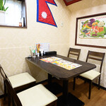 サンライズ - テーブル