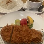 Itoutei - カツカレー　1450円