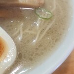Menya Mokuren - 豚そばのスープ