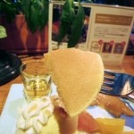 サザ コーヒー - 薄めに焼き上げていました。