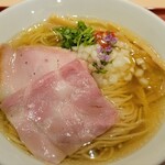 麦と麺助 - 近めによって