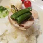 キッチン ブルー グローブ - いんげん豆も乗せてみます