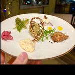 リストランテ ピノキオ - フグフリッタ弾力強／自家製チーズに紫大根〜フグの卵巣散りばめ〜いぶりがっこ／紫カリフラワーピクルスの塩梅GOOD／フキノトウフリッター新鮮／いぶりがっこタルタル〜／柚子ピール青海苔ピ！byまみこまみこ