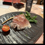 リストランテ ピノキオ - さきたま黒豚肉　自家製プロシュート&バァーちゃんの干し柿・チーズ　byまみこまみこ