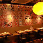 ミヤシタ成ル - テーブル席