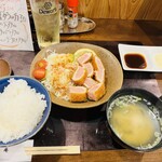 青森割烹 久庵 - メカジキのレアフライ定食