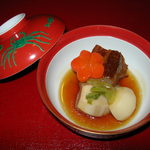 割烹料理　壽か乃 - 煮物（豚角煮）