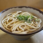 つるつる庵 - かけうどん ¥300