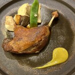 デトレゾン - お友達セレクトの鴨モモ肉のコンフィ　皮のパリパリ感！絶対美味しいわー！