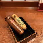 鶴よし - 原了郭の黒七味と一味