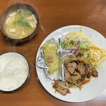 阿路みせ - 料理写真:日替わり定食（生姜焼き）