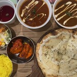 ナマスカ - Aセット。マトン＋110円で計1,460円
左上のは何だ？とおそるおそる試すとデザート 笑