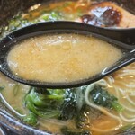 麺屋 どらいち - すりゴマが溶けたとんこつスープ