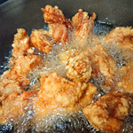 地鶏の唐揚げ