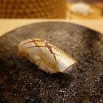 すし処 睦月 - 小肌