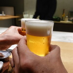 235978140 - 最初はビールでかんぱ～い♪