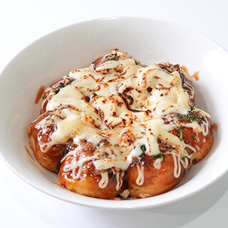 The highlight is the filling octopus! Cheap and delicious Takoyaki