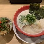 泡系しおとんこつラーメン べらしお - 