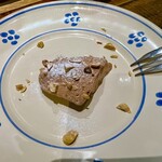 トラットリア ピエトラ ビアンカ - ヘーゼルナッツのチョコムース。美味しい。