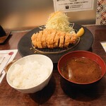 Ageduki - 南の島豚特上ロースカツ定食③