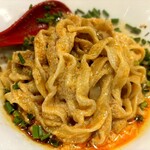 つけめんや 泉 - ムッチリひらひら麺