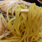 Hayato - ツルツル喉ごしの黄色麺