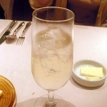 エッソンス・エ・グー - 自家製ビワのお酒