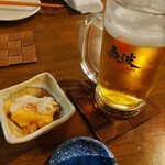 Kaisen Sakaba Uonami - まずはビール！お通しは洋風な豆腐みたいなやつ