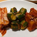 TOKYO焼肉ごぉ - キムチ盛り合わせ