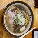 すみれ - 醤油ラーメン大盛り1300円