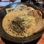 Nagoya Tonkotsu Sampou Teki Nashi - とんこつ醤油ラーメン　チャーシュートッピング