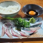 居魚屋　網元 - サバぶっかけ飯