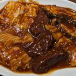 TOKYO焼肉ごぉ - ホルモン盛り合わせ