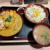 Tori Sen - カレー親子丼豚汁サラダセット