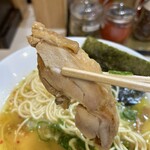 麺屋 音 - 鶏チャーシューは味が染みています^_^