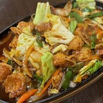 斗々の月 - ホルモン炒め