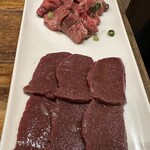 焼肉 房家 - 新鮮なレバーとタントロ