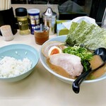 横浜家系ラーメン 田中 - 