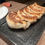 餃子ダイニングTSUDOI - 粗挽き肉の餃子