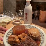 Otakou - おでんおまかせ盛合せ一人前　大根とゆばシュウマイ美味しかった