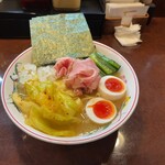 こいけのいえけい - 全部入りラーメン1100円