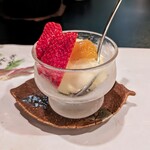 郷土料理ともん - 柚子シャーベットに親戚の方が作っている苺