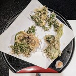 郷土料理ともん - 根セリ、ヨモギ、山わさび