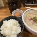老虎苑 - ごはんは普通に大盛です