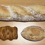 ほのパン - 天然酵母バタール640円 天然酵母パン150円×2 アップルパイ480円