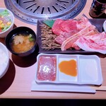 Kuroge Wagyuu Yakiniku Bi-Fa-Zu - 